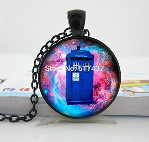 Pretty Lee Tardis-Necklace-House Necklace-Doctor-Who-Pendant-Doctor-Who-Necklace-Tardis-Jewelry-Tardis-Pendant-Time-Machine-Glass Dome