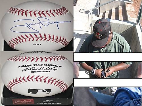 TONY GWYNN,SAN DIEGO PADRES,HALL OF FAME,HOF,SAN DIEGO STATE,SIGNED MLB BASEBALL WITH PROOF AND COA