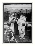 Newswire Photo (S): Anna Pavlova and Viscount Mishima & family