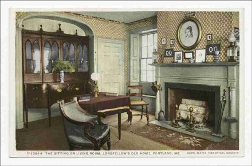 Postcard Reprint Sitting or Living Room, Longfellow's Old Home, Portland, Me 1898-1931