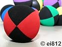 Jonglierbälle: HENRYS Beanbag Superior (Velours) 67mm, schwarz-rot