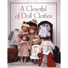 A Closetful of Doll Clothes (Creative Crafters)