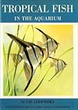 TROPICAL FISH IN THE AQUARIUM