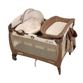Graco Pack 'N Play Playard with Newborn Napper, Classic PoohGraco Pack 'N Play Playard with Newborn Napper