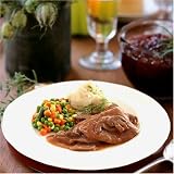 Sirloin Steak with Gravy, Mashed Potatoes, and Mixed Vegetables