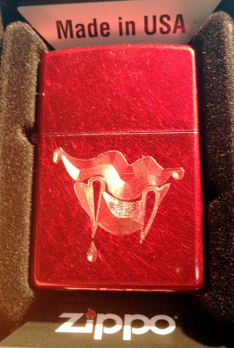 Zippo Custom Lighter - Vampire Lips with Bloody Fangs Logo Candy Apple Red Polish Chrome Rare!