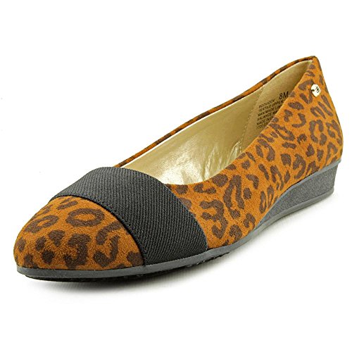 Bandolino Women's 7Vidov Fabric Flat