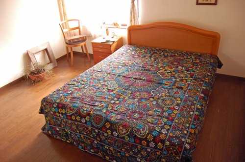 ノクシカタベッドカバー (黒) (ベッドスプレッド) 花文様 267×200cm (ダブル～クイーンサイズ)