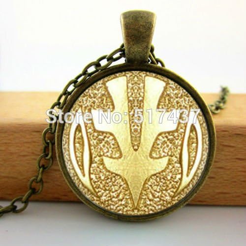 Pretty Lee 2015 New Glass Necklace Power Ranger Necklace Mighty Morphin Inspired Pendant Man Fashion Brozen Pendant Necklace