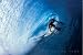 Posters: Surf Poster - Surfant Sur Une Vague Parfaite (91 x 61 cm)