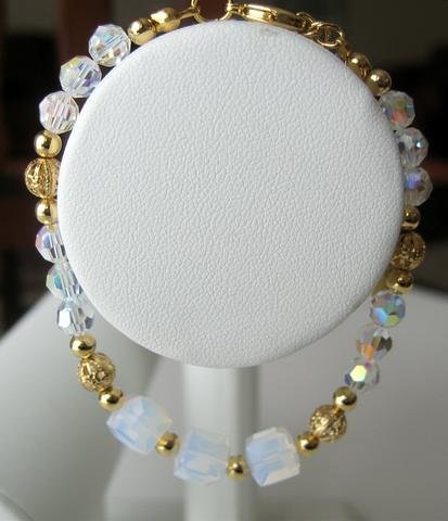 Genuine Swarovski AB Crystal with Gold Plated Beads Gorgeous Bracelet (BRAND NEW)