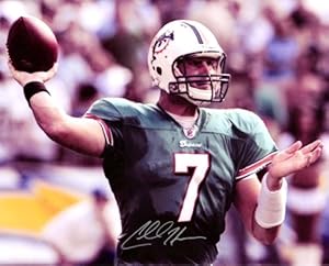 Autographed Chad Henne Picture - DOLPHINS QB #7 10x8 Color - Autographed NFL Photos