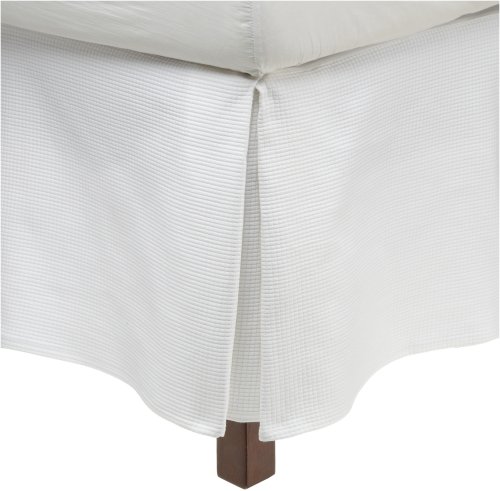 Williamsburg Bruton Matelasse Full Bedskirt, White