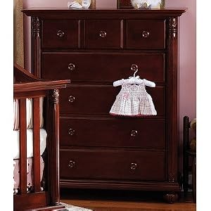 1000 Series Five-Drawer Dresser Chest Finish: Vanilla