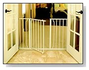 Regalo Easy Open Super Wide Walk Thru Gate