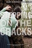 Books : Stepping on the Cracks