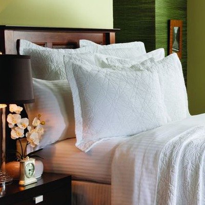 Matelassé Stone Washed Sham in Grafix Size: King