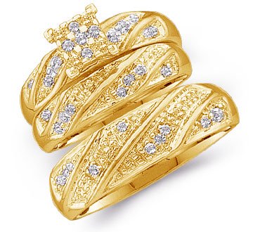 10k Yellow OR White Gold Mens and Ladies Couple His & Hers Trio 3 Three Ring Bridal Matching Engagement Wedding Ring Band Set - Round Diamonds - Princess Shape Center Setting (1/4 cttw, H Color, I1 Clarity) - SEE