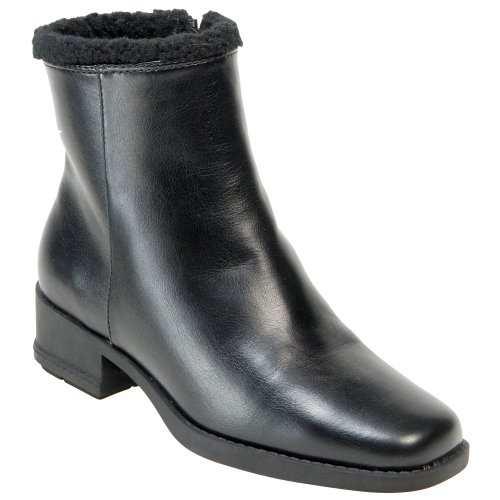 Naturalizer Women's Snug Boot