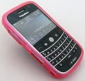 EMARTBUY BLACKBERRY 9000 BOLD LCD SCREEN PROTECTOR AND SILICON GEL SKIN COVER/CASE FUSCHIA PINK