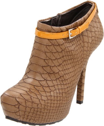 Guess Womens Gracia2 Ankle Boot,Cognac,6 M US