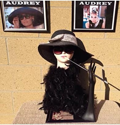 Audrey Hepburn Retro Mannequin Photo