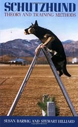 Schutzhund: Theory and Training Methods (Howell reference books)