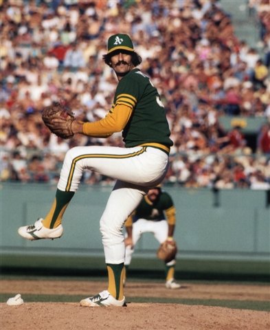 ROLLIE FINGERS OAKLAND ATHLETICS 8X10 SPORTS ACTION PHOTO (2)