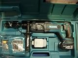 Makita BHR241RFE 18V LXT Li-ion Cordless Rotary Hammer Drill (2 Batter