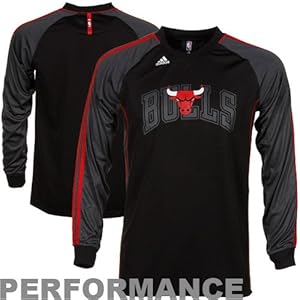 NBA Chicago Bulls Youth 8-20 Long Sleeve On-Court T-Shirt, Red, Small