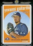 2008 Topps Heritage # 200 Yovani Gallardo / Milwaukee Brewers / MLB Baseball Trading Card in a Protective Screw Down Display Case