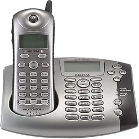 Motorola MD481 2.4 GHz Digital Expandable Cordless Phone with Dual Handsets and Answering Device