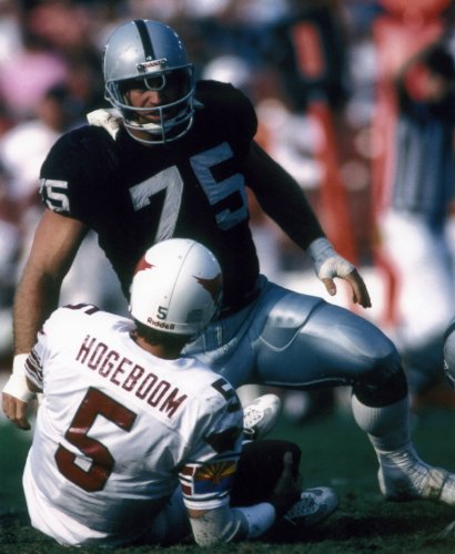 HOWIE LONG OAKLAND RAIDERS 8X10 SPORTS ACTION PHOTO (I)