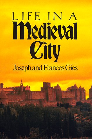 City Travel Guides Discounted  Books : Life in a Medieval City