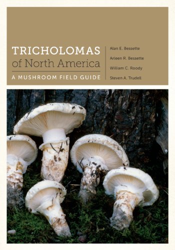 Tricholomas of North America: A Mushroom Field Guide (Corrie Herring Hooks)