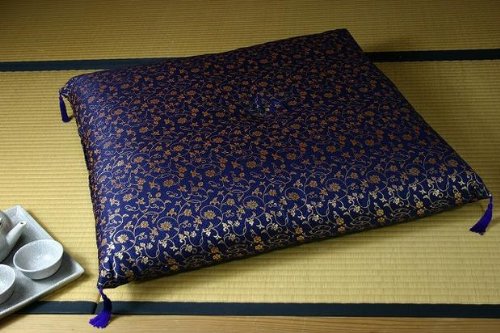 格調高い御前座布団 『唐草』　サイズ：68×70cm　カラー：ブルー（#3100409)