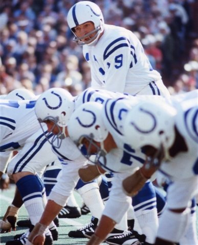 JOHNNY UNITAS BALTIMORE COLTS 8X10 SPORTS ACTION PHOTO (8)