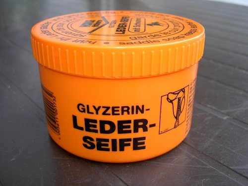 Sattel- und Lederseife mit Schwamm (Horse fitform), 250g
