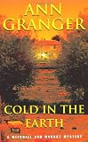 Cold in the Earth (A Mitchell & Markby Cotswold Whodunnit)
