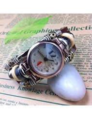 Womens Ladys Fashion Wrist Bracelet Retro Champagne Edgen Watch Personalized Number Dial