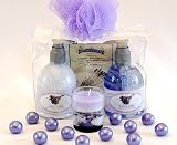 Wellnessgeschenke Set LAVENDEL HARMONIE mit Lavendelseife und Duftkerze sowie Body Lotion als Geburtstagsgeschenke Set