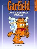 Garfield dort sur ses deux oreilles