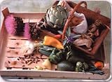 LAMPS BEAUTIFUL Fine Art Glass Cutting Board--Artichoke Basket--Excellent customer service--see our feedback.