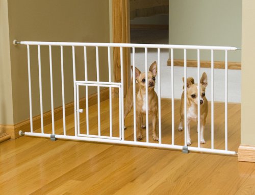 Carlson 0680PW Mini Gate with Pet Door, White