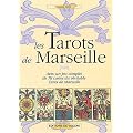 Les Tarots de Marseille : Avec un jeu complet de 78 cartes du v�ritable Tarot de Marseille (1Jeu)