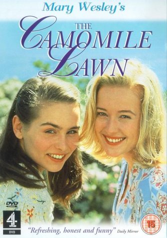 CD-Charts  DVD : The Camomile Lawn [1992]