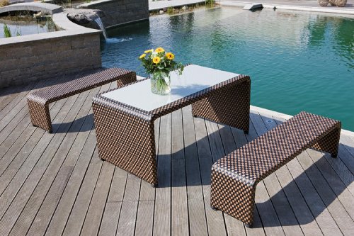 Designer Tischruppe Luiz, Gartenmöbel Set, bestehend aus einem Tisch und 2 Bänke aus wind- und wetterfestem Polyrattan (ohne Glasplatte)
