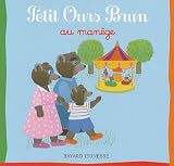 Petit Ours Brun au manège