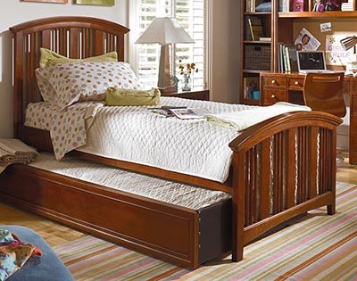 genAmerica Twin Spindle Bed w/Trundle Classic Cherry