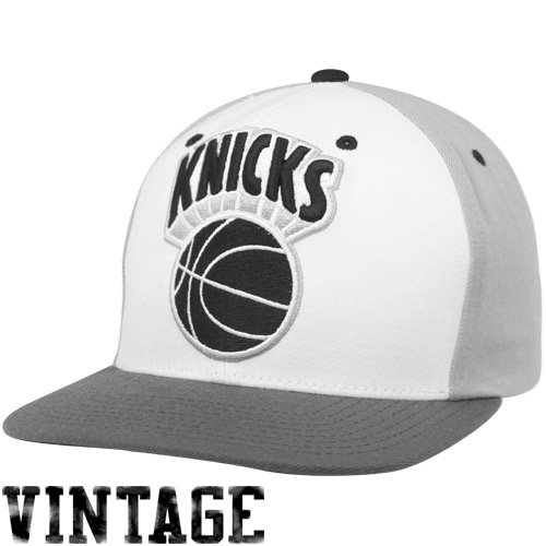 NBA Mitchell & Ness New York Kniicks Throwback Retro Snap Back Flat Bill Hat Cap